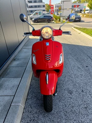 Vespa GTS 300 Super (Rosso Coraggioso) - Bild 7