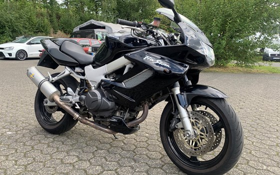 Gebrauchtmotorrad Honda VTR 1000 F Fire Storm - Bild 5