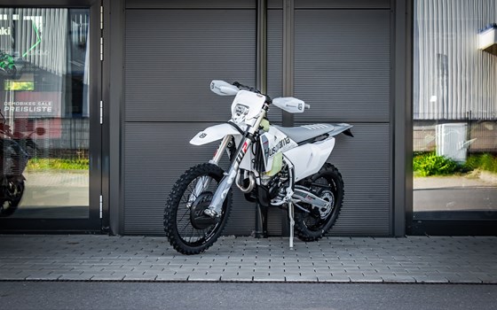 Neufahrzeug Husqvarna TE 300 PRO - Bild 5