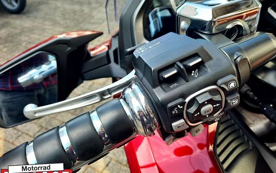 Gebrauchtmotorrad Honda GL 1800 Goldwing Tour - Bild 11