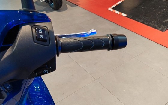 Gebrauchtmotorrad Honda SH125i - Bild 11