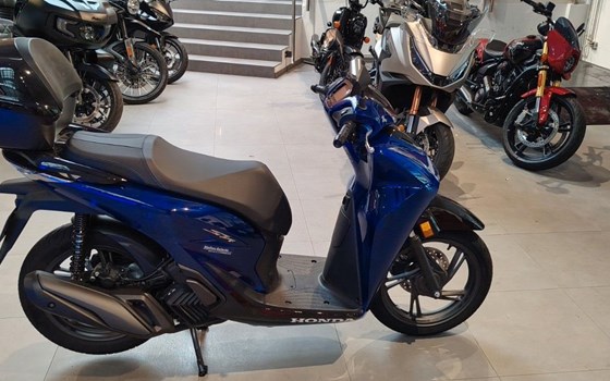 Gebrauchtmotorrad Honda SH125i - Bild 4