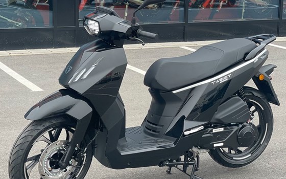 Neufahrzeug Peugeot Tweet 125 - Bild 1