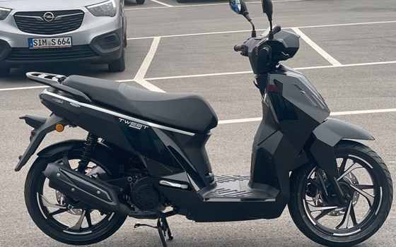 Neufahrzeug Peugeot Tweet 125 - Bild 3