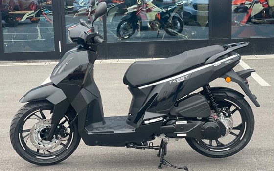 Neufahrzeug Peugeot Tweet 125 - Bild 5