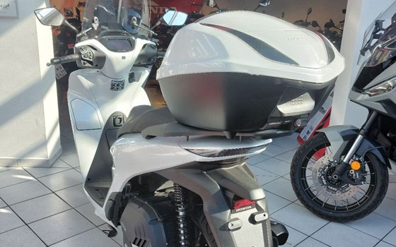 Gebrauchtmotorrad Honda SH125i - Bild 5