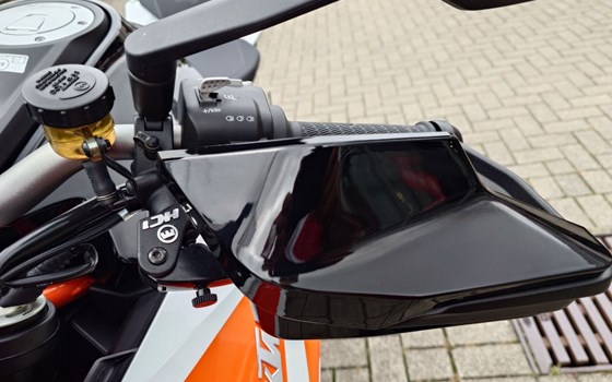 Gebrauchtmotorrad KTM 1290 Super Duke GT - Bild 14
