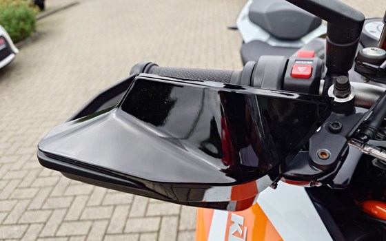 Gebrauchtmotorrad KTM 1290 Super Duke GT - Bild 15
