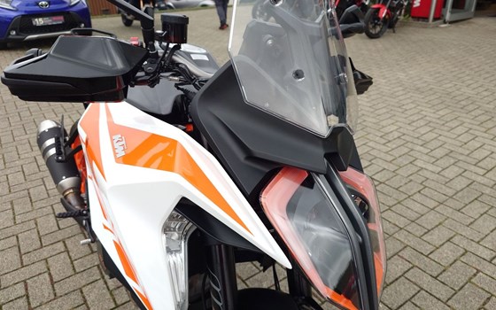 Gebrauchtmotorrad KTM 1290 Super Duke GT - Bild 16