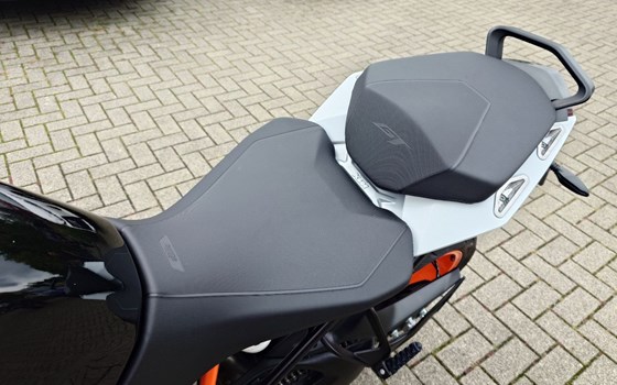 Gebrauchtmotorrad KTM 1290 Super Duke GT - Bild 22