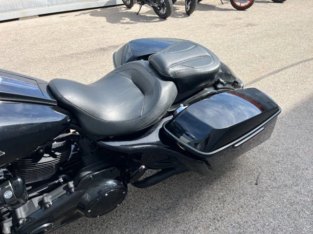 Harley-Davidson Touring Road King Special FLHRXS (schwarz) - Bild 11