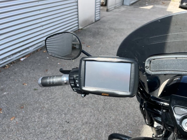 Harley-Davidson Touring Road King Special FLHRXS (schwarz) - Bild 13