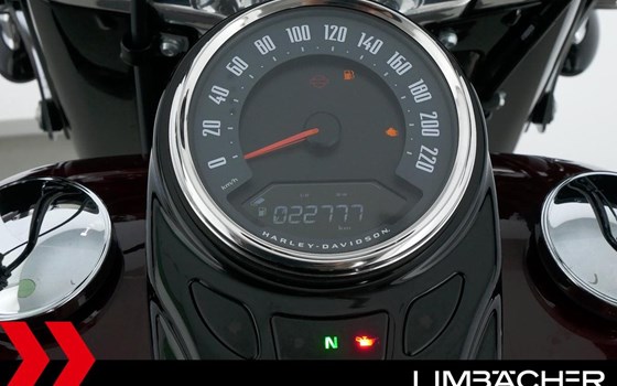 Gebrauchtmotorrad Harley-Davidson Softail Heritage Classic 114 FLHCS - Bild 12