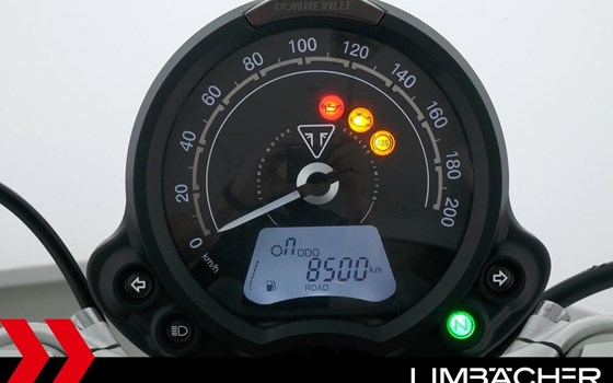 Gebrauchtmotorrad Triumph Bonneville Speedmaster Icon Edition - Bild 12