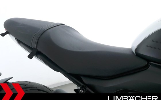 Gebrauchtmotorrad Triumph Trident 660 - Bild 23
