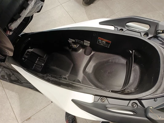 Honda Forza 125 (weiß) - Bild 5