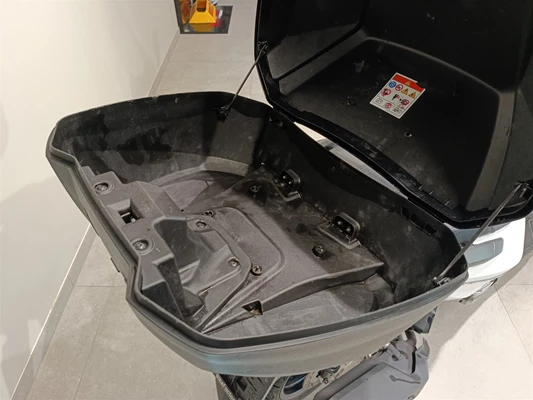 Honda Forza 125 (weiß) - Bild 4