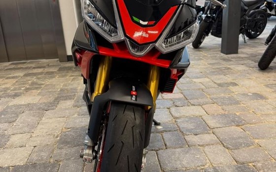 Gebrauchtmotorrad Aprilia Tuono V4 1100 Factory - Bild 13