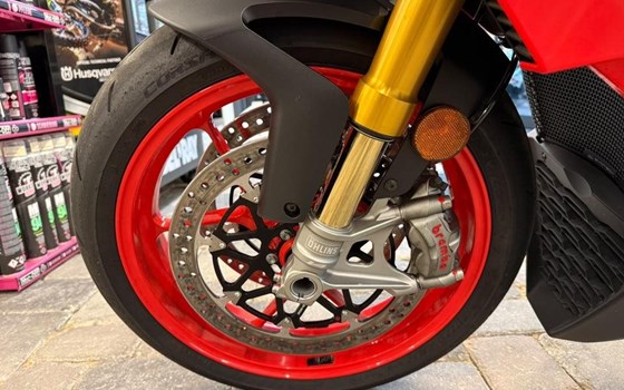 Gebrauchtmotorrad Aprilia Tuono V4 1100 Factory - Bild 7