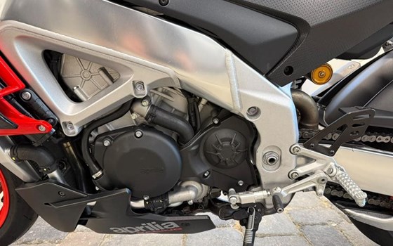 Gebrauchtmotorrad Aprilia Tuono V4 1100 Factory - Bild 9