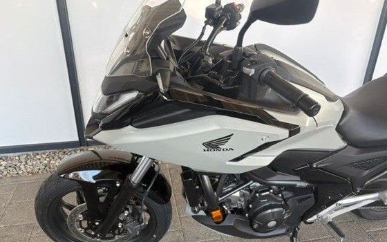 Gebrauchtmotorrad Honda NC750X DCT - Bild 4