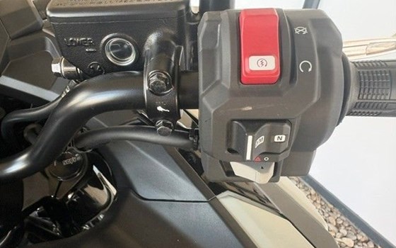 Gebrauchtmotorrad Honda NC750X DCT - Bild 8