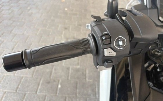 Gebrauchtmotorrad Honda NC750X DCT - Bild 9