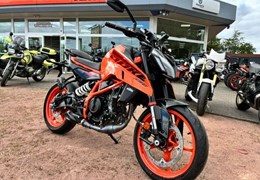 Neumotorrad KTM 390 Duke