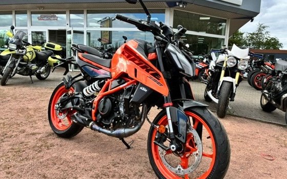 Neufahrzeug KTM 390 Duke - Bild 1
