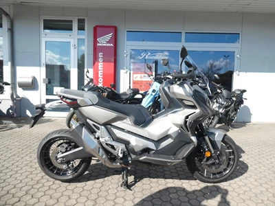 X-ADV