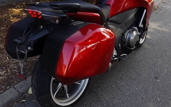 Gebrauchtmotorrad Honda VFR 1200 F - Bild 11