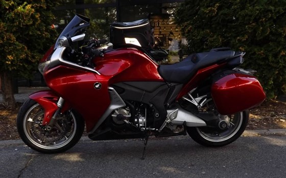 Gebrauchtmotorrad Honda VFR 1200 F - Bild 13