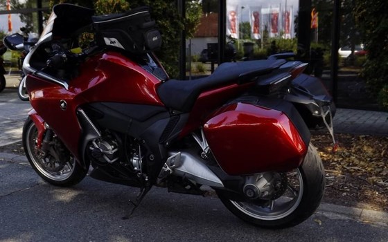 Gebrauchtmotorrad Honda VFR 1200 F - Bild 14