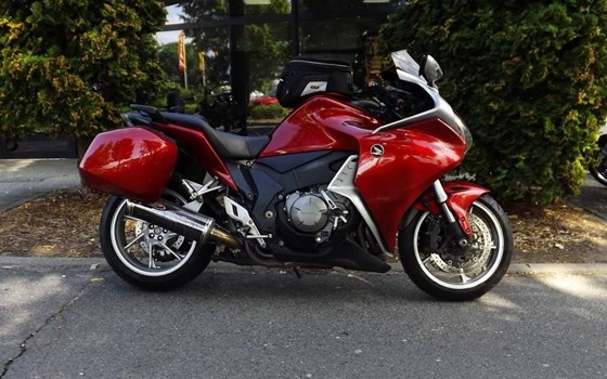 Gebrauchtmotorrad Honda VFR 1200 F - Bild 3