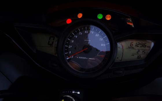 Gebrauchtmotorrad Honda VFR 1200 F - Bild 5