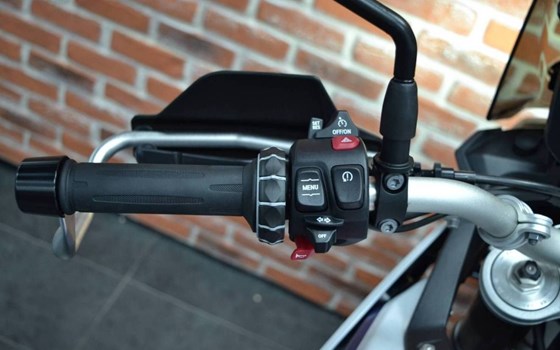 Gebrauchtmotorrad BMW F 900 GS - Bild 9