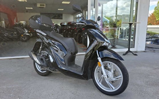 Gebrauchtmotorrad Honda SH125i - Bild 1