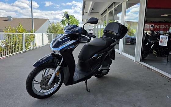 Gebrauchtmotorrad Honda SH125i - Bild 2