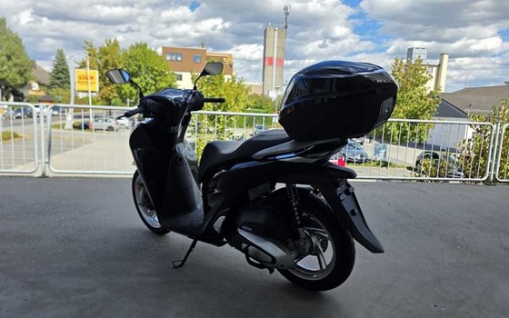Gebrauchtmotorrad Honda SH125i - Bild 3