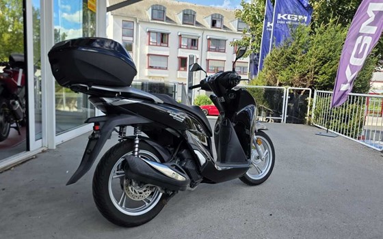 Gebrauchtmotorrad Honda SH125i - Bild 4