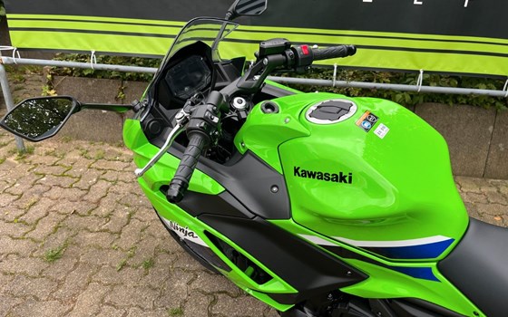 Neufahrzeug Kawasaki Ninja 650 KRT - Bild 11