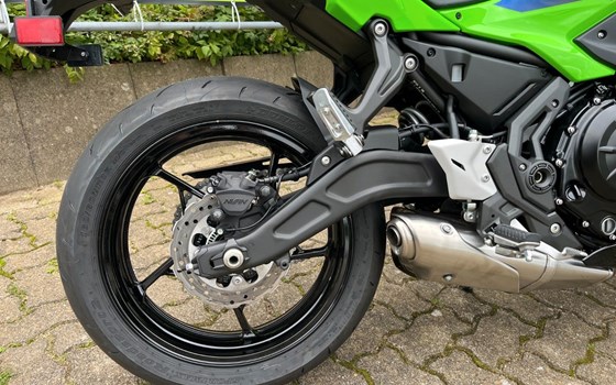 Neufahrzeug Kawasaki Ninja 650 KRT - Bild 13