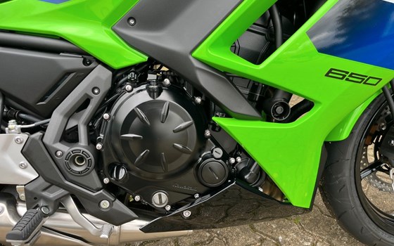 Neufahrzeug Kawasaki Ninja 650 KRT - Bild 14