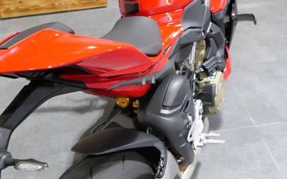 Gebrauchtmotorrad Ducati Streetfighter V4 S - Bild 8