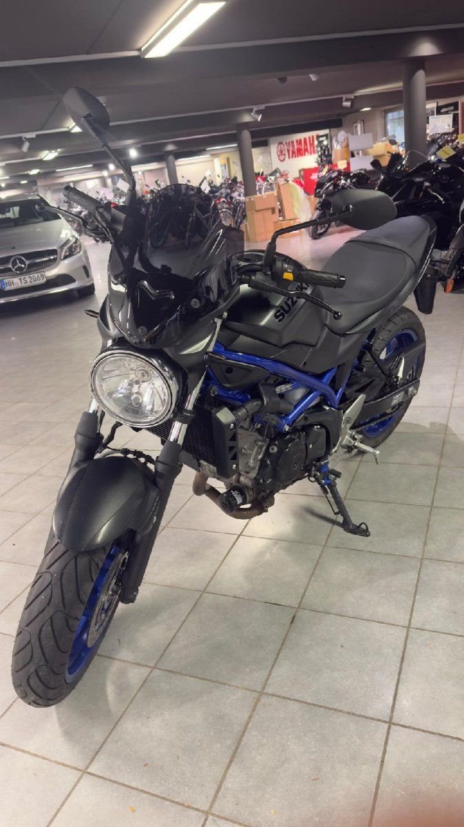 Suzuki SV650
