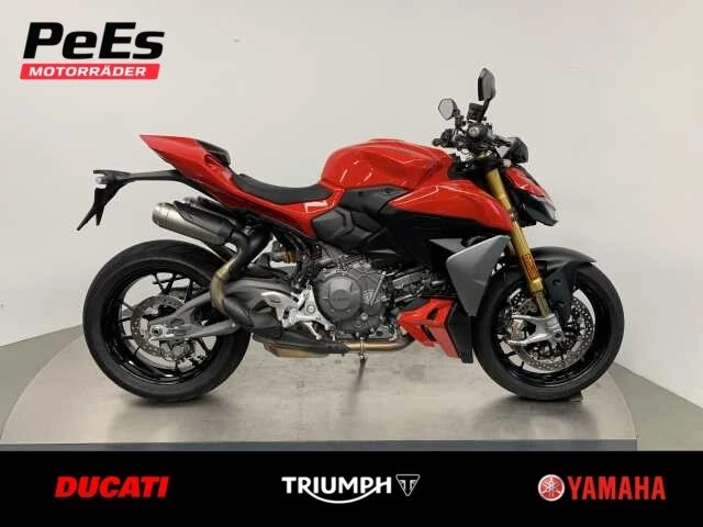 Ducati Streetfighter V2 S