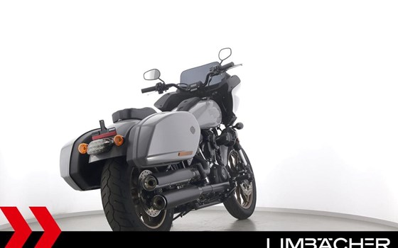 Gebrauchtmotorrad Harley-Davidson Softail Low Rider ST - Bild 8