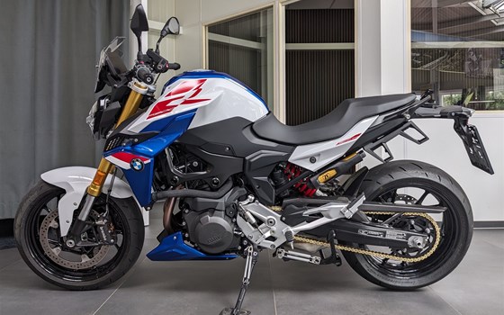 Gebrauchtmotorrad BMW F 900 R - Bild 1