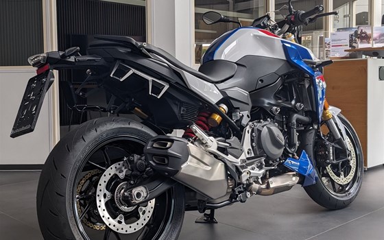 Gebrauchtmotorrad BMW F 900 R - Bild 6