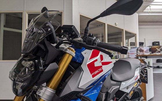 Gebrauchtmotorrad BMW F 900 R - Bild 4